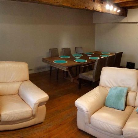 Grand Appartement Idealement Situe 7 Places Desvres Εξωτερικό φωτογραφία