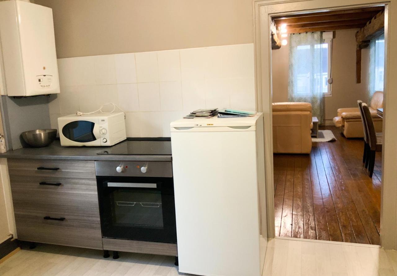 Grand Appartement Idealement Situe 7 Places Desvres Εξωτερικό φωτογραφία