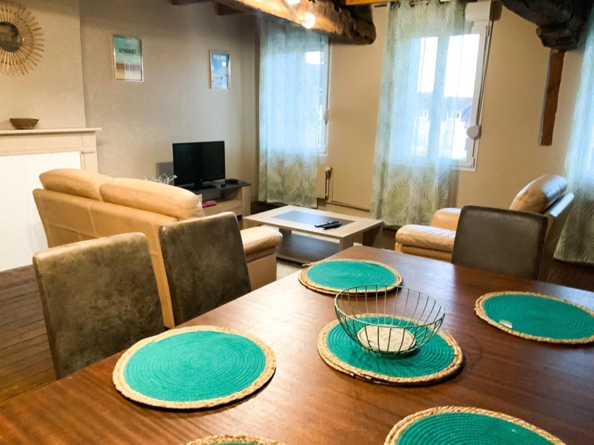 Grand Appartement Idealement Situe 7 Places Desvres Εξωτερικό φωτογραφία
